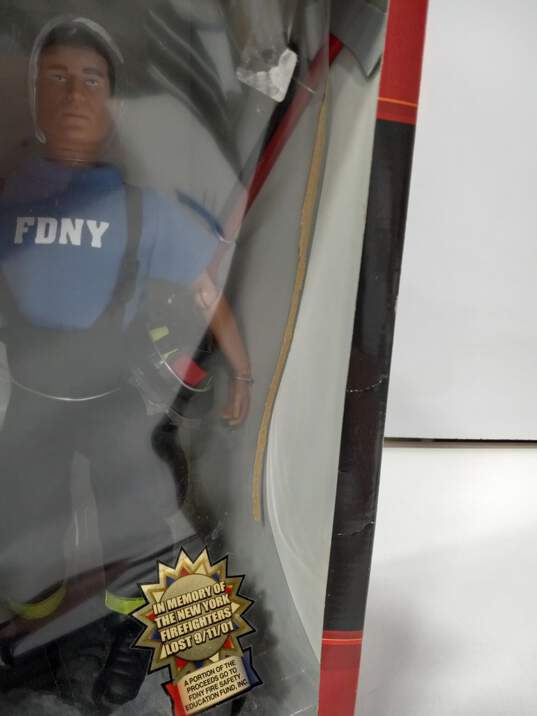 FDNY New York's Bravest Figurines IOB image number 4