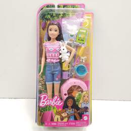Bundle of 2 Assorted Mattel Barbie Dolls alternative image