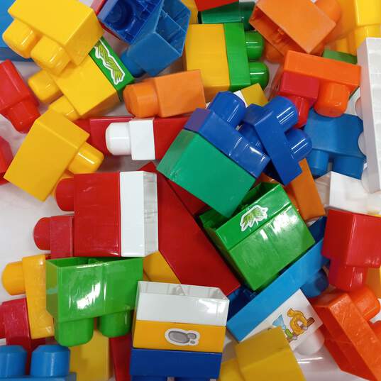 Mega Blocks In Container -2.5lbs image number 3