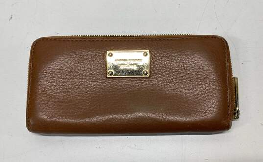 Michael Kors Brown Leather Continental Zip Around Envelope Card Wallet image number 1