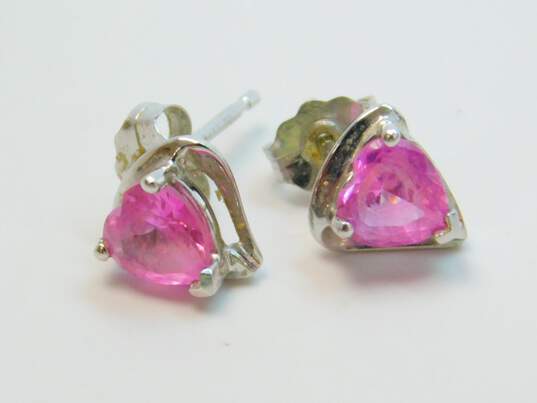 10K White Gold Heart Ruby Stud Earrings 1.0g image number 6