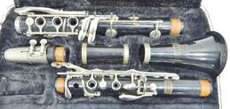 Bundy Brand B Flat Clarinets w/ Cases and Accessories (Set of 2) alternative image