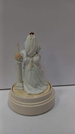 Mrs .Albee Bridal Figure In Original Box alternative image
