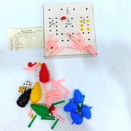 1949 W.H. Schapere Mfg. Co. The Game Of Cootie Educational Game