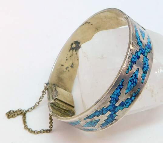 Vintage Taxco 925 Crushed Turquoise Inlay Bangle Bracelet w/ Safety Chain 46.2g image number 2