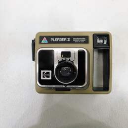 Vintage Kodamatic Pleaser II Instant Camera IOB alternative image