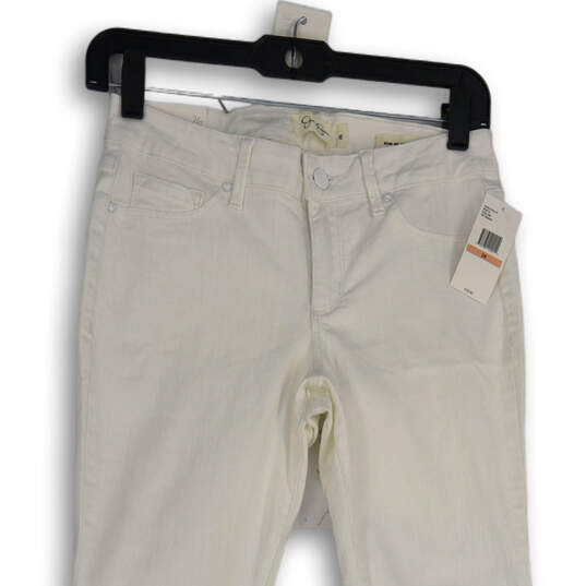 NWT Womens White Denim 5-Pocket Design Skinny Leg Jeans Size 26 image number 3
