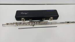 W. T. Armstrong Flute In Case alternative image
