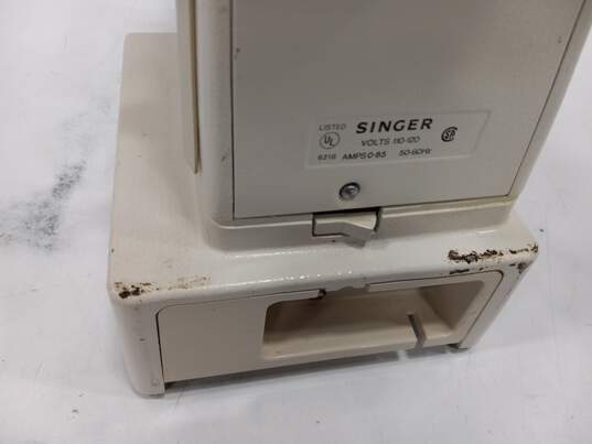 Singer Sewing Machine In Case image number 6
