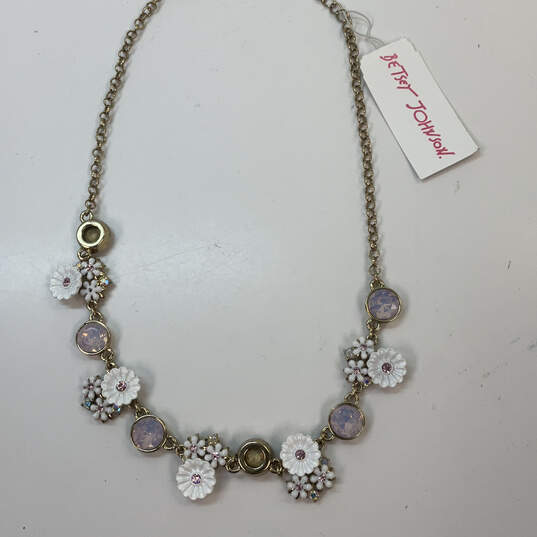 NWT Designer Betsey Johnson Pink Crystal Stone Flower Statement Necklace image number 2