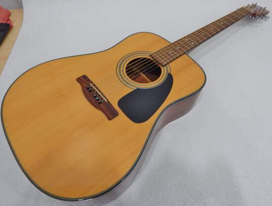 Fender Brand DG8S NAT Model Wooden Acoustic Guitar w/ Gig Bag and Accessories image number 2
