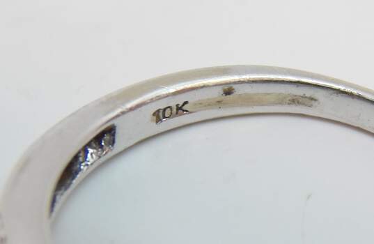 10K White Gold 0.11 CTTW Round Diamond Ring 2.1g image number 5