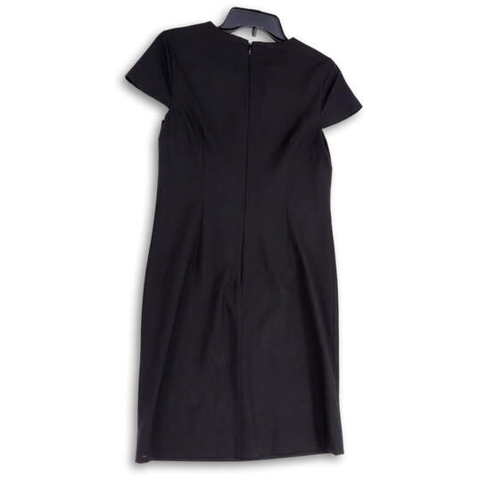 Womens Black Cap Sleeve Round Neck Back Zip Stretch Shift Dress Size 4 image number 2