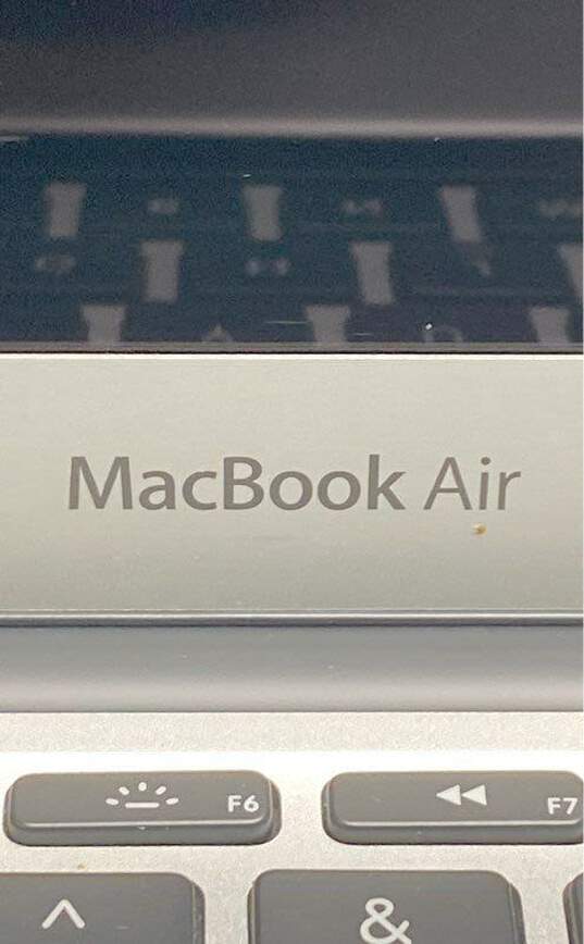 Apple MacBook Air (11", A1370) FOR PARTS/REPAIR image number 3