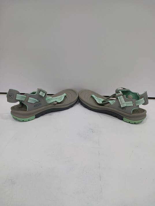 Keen Mint Green Thong Slingback Sandals Women's Size 8 image number 3