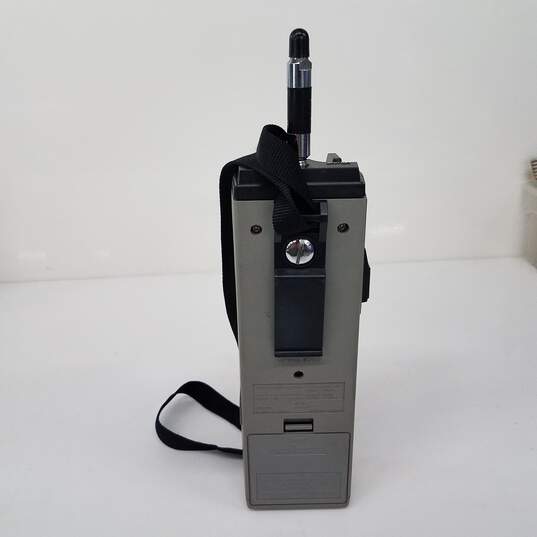 General Electric Citizen Band Handheld Transiver Model 3-5976A image number 3