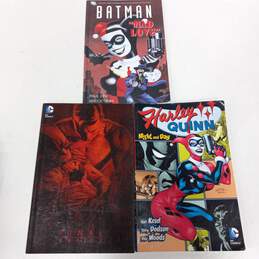 14pc Set of Assorted DC Graphic Novels alternative image