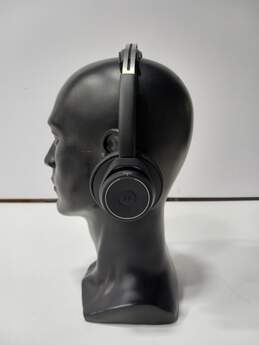 Plantronic Headphones in Soft Case alternative image