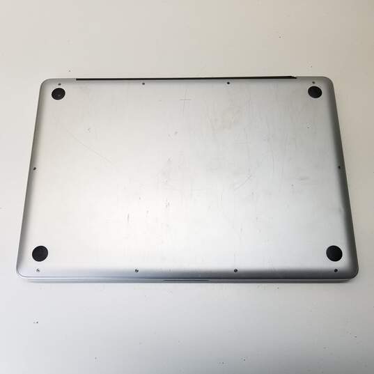 Apple MacBook Pro 15-inch (A1286) No HDD - For Parts image number 5