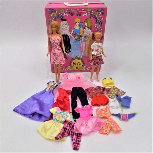 Vntg Mattel Barbie & Skipper Dolls With Clothes & Case image number 1