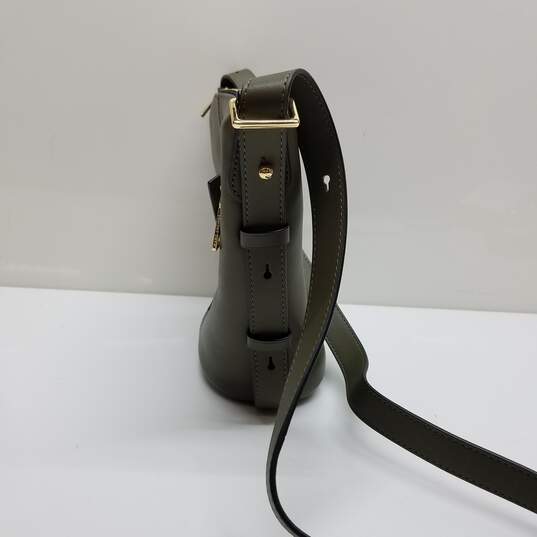 AUTHENTICATED MARC JACOBS MINI SLING LEATHER HOBO BAG image number 5