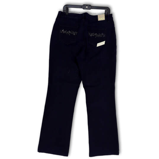 NWT Womens Blue Denim Dark Wash Stretch Bootcut Leg Jeans Size 16 Short image number 2