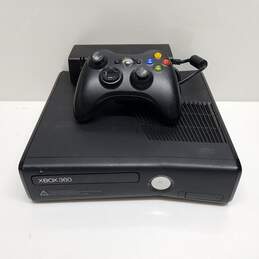 Microsoft Xbox 360 Slim 320BG Console Bundle Controller & Games #4 alternative image