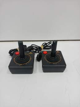 Vintage Atari Flashback 3 Classic Game Console w/ Controllers alternative image