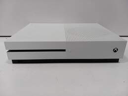 Microsoft Xbox One X White Console Game Bundle alternative image