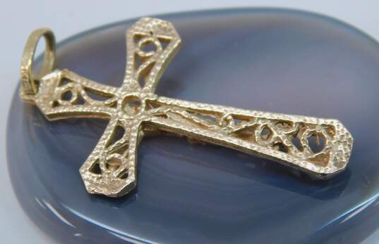 14K Yellow Gold Ornate Filigree Crucifix Cross Pendant 2.0g image number 3