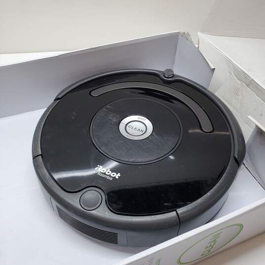 iRobot Roomba 675 Wi-Fi Connected Robot Vacuum (Untested) image number 2