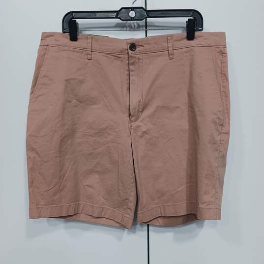 Goodfellow Men's Salmon Shorts Size 36 - NWT image number 1