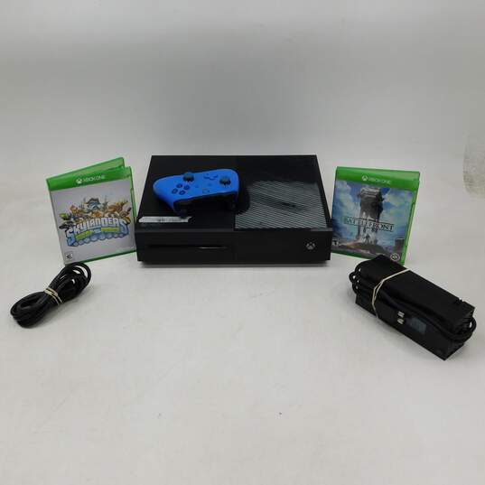 Microsoft Xbox One 500 GB w/ 2 Games image number 1