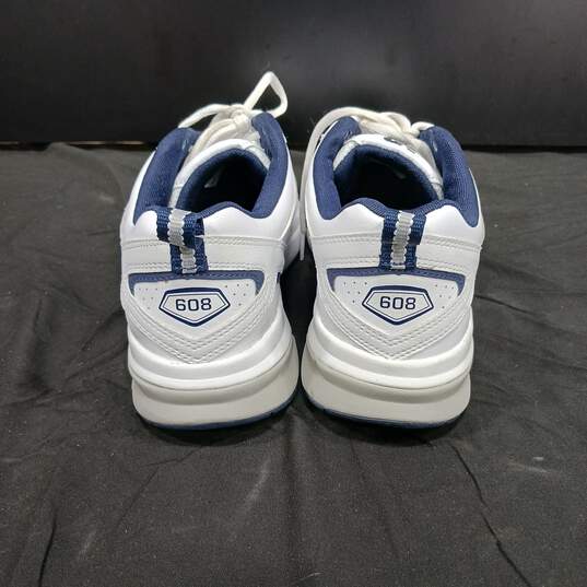 Men's New Balance White/Navy Sneakers Size 9.5 image number 2