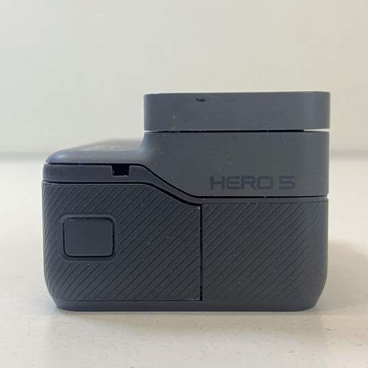 GoPro HERO5 Action Camera image number 4