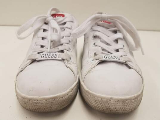 GUESS Gfrilynn White Lace Up Low Top[ Sneakers Women's Size 6 M image number 4