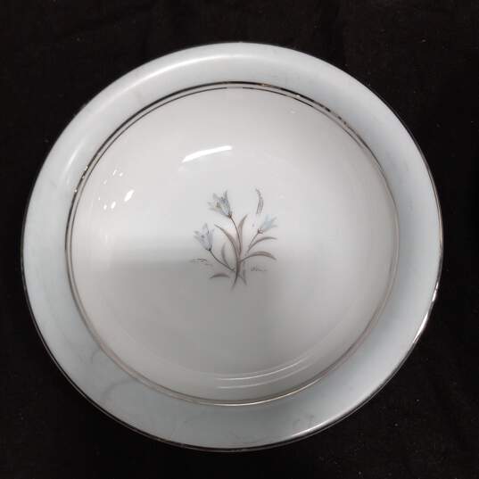Set of 6 Vintage Bluebell Floral Bowls, Plates, Tea Cup & Saucer image number 3
