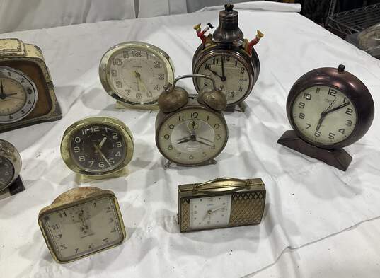 Vintage Alarm Clocks image number 4