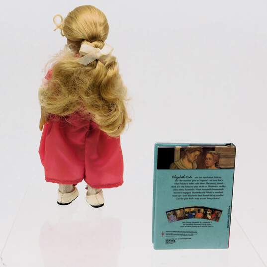 American Girls Collection Mini 6" Doll Elizabeth Cole In Box W/ Book image number 3