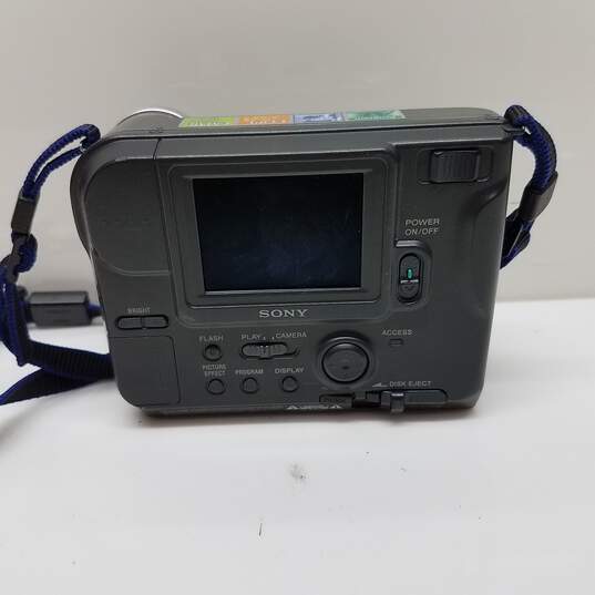 Sony Digital Camera Mavica MVC-FD73 0.4MP 10X Optical Zoom Floppy Disk image number 2