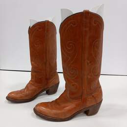 Women's Brown Cowboy Boots Size 7 alternative image