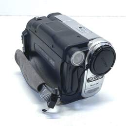 Sony Handycam CCD-TRV138 Hi8 Camcorder (For Parts or Repair)
