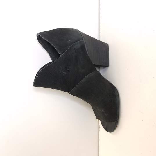Vince Camuto Black Heels Size 5M image number 2