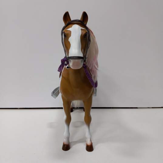 Our Generation Paint Horse w/ Saddle for 18in Dolls image number 5