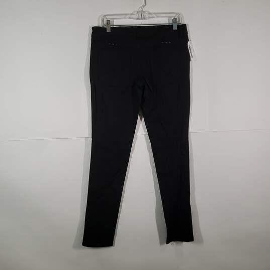 NWT Womens Regular Fit Dark Wash Denim 5 pocket Design Skinny Leg Jeans Size 11 image number 2