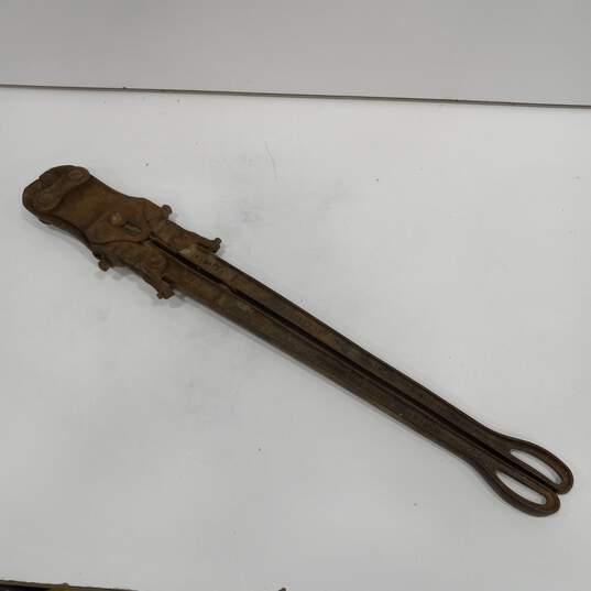 Large Vintage Heavy Duty Wire Cutters image number 2