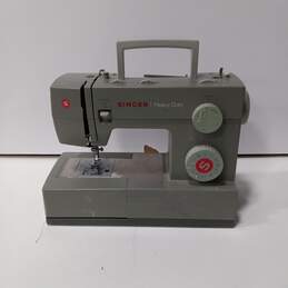 Vintage Singer 5532 Heavy Duty Sewing Machine