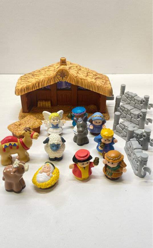 Fisher Price Little People Deluxe Christmas Story Nativity Set image number 1