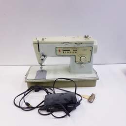 Vintage Singer Stylist Model 413 Zig Zag Sewing Machine