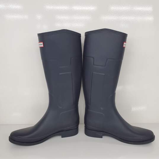 Hunter Rain Tall Boots Size 8M/9F image number 2